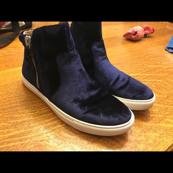 Gentle Souls Carole Velvet High Top Sneakers - Picture 6 of 6